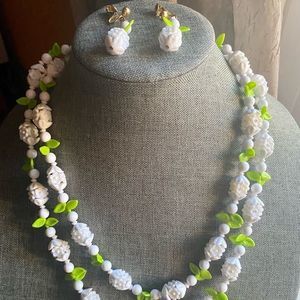 VINTAGE 1940s Long Floral Necklace & Earrings